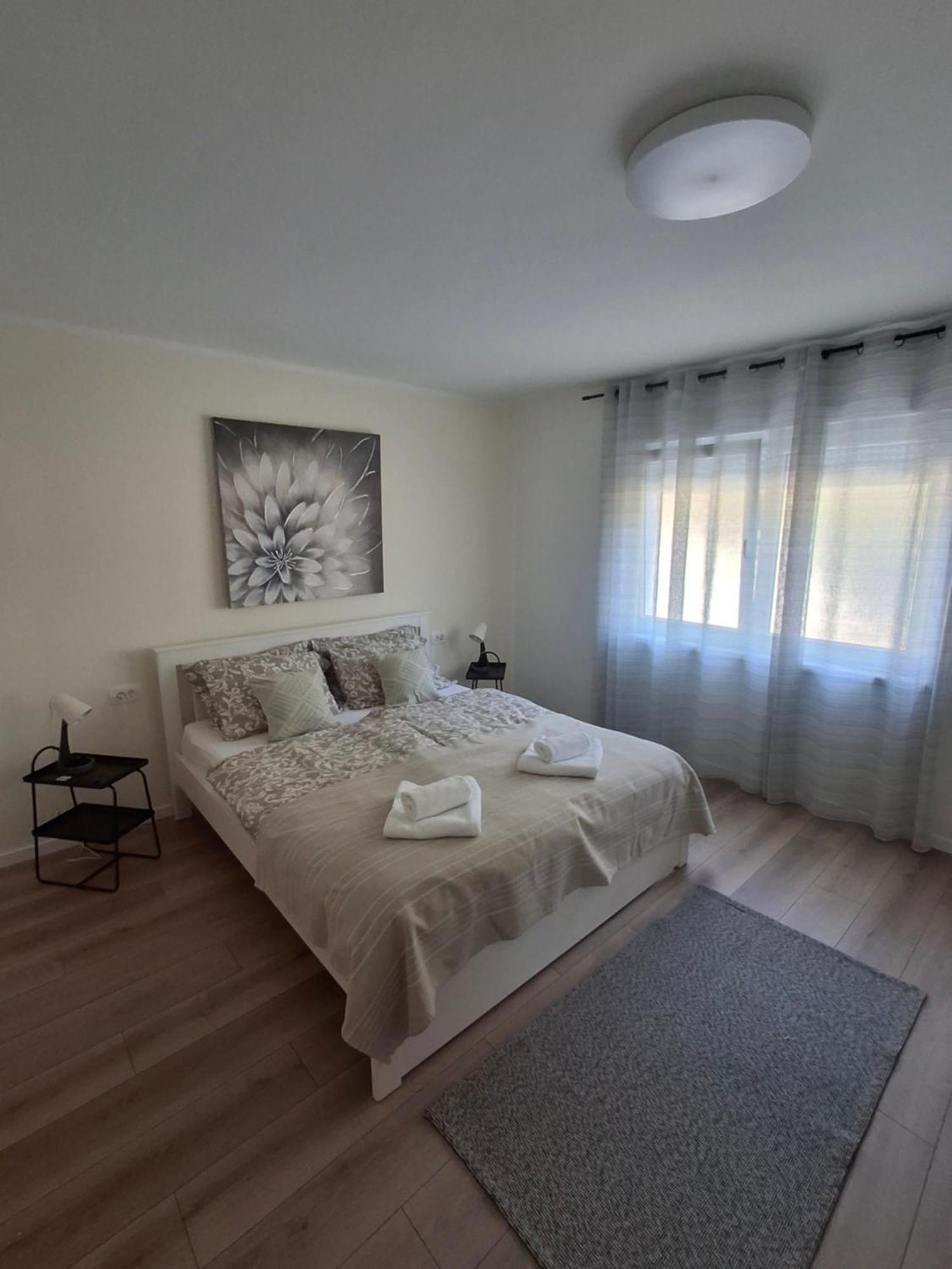 Apartmani Alma Пула Экстерьер фото