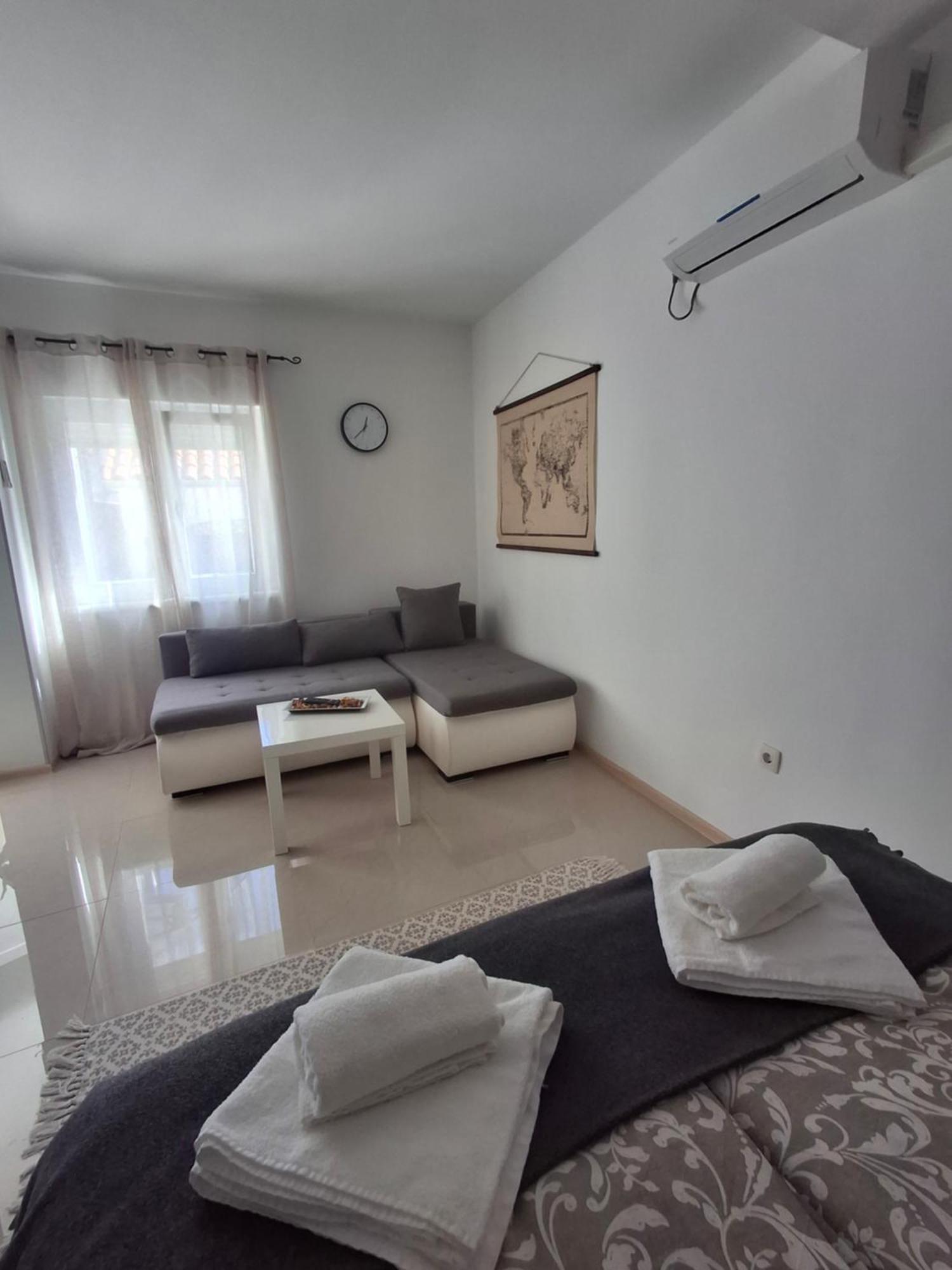 Apartmani Alma Пула Экстерьер фото