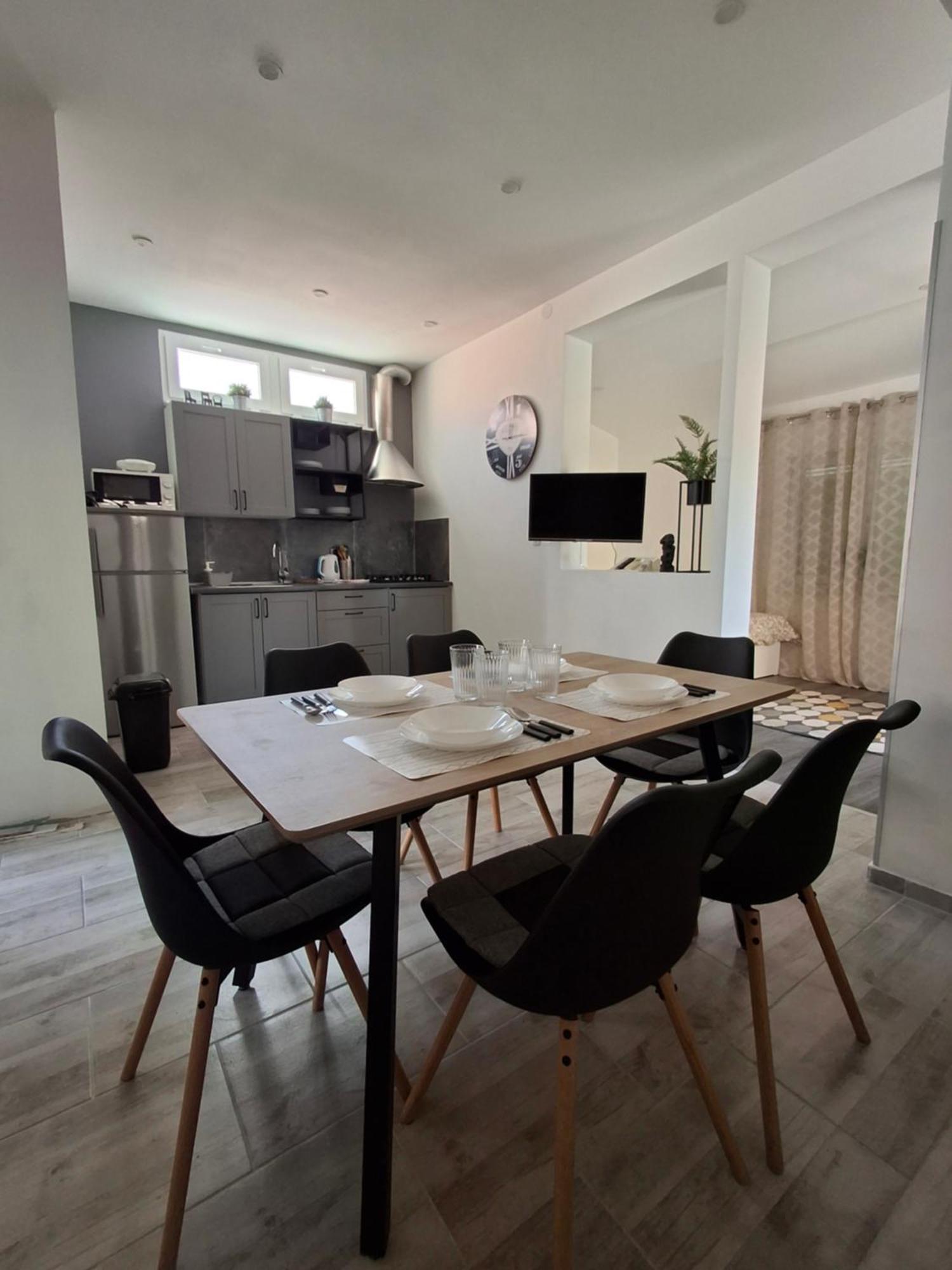 Apartmani Alma Пула Экстерьер фото