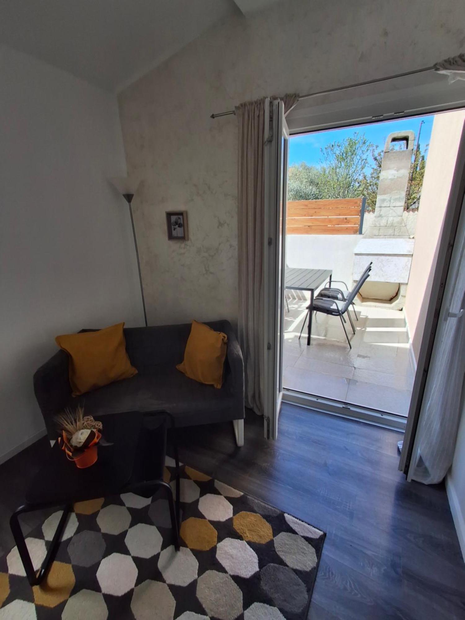 Apartmani Alma Пула Экстерьер фото
